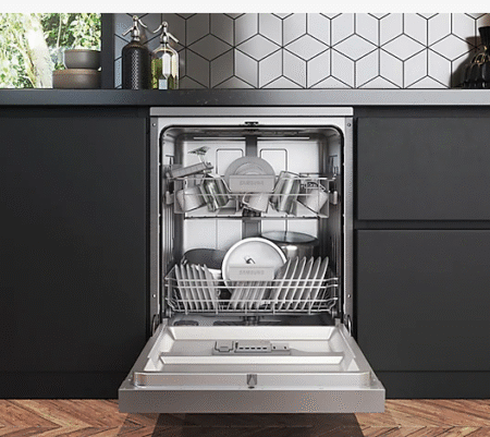 IntensiveWash™ Dishwasher with 13 Place Settings DW60M6043FS
